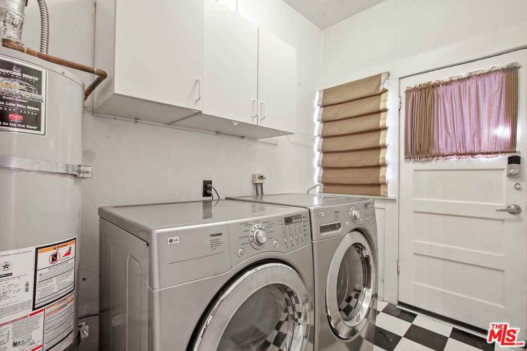 N Plymouth Blvd #617619-1-2 - Photo 6 of 12