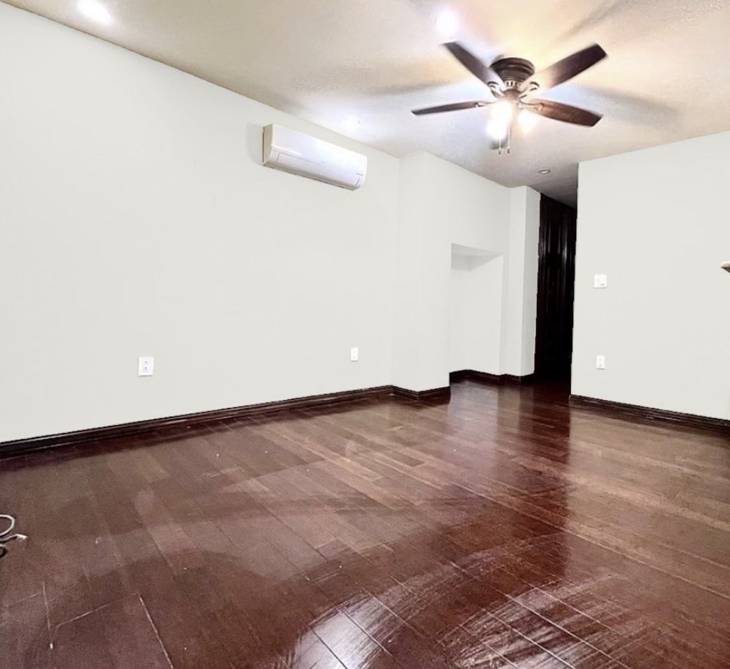 Putnam Ave - Photo 3 of 5