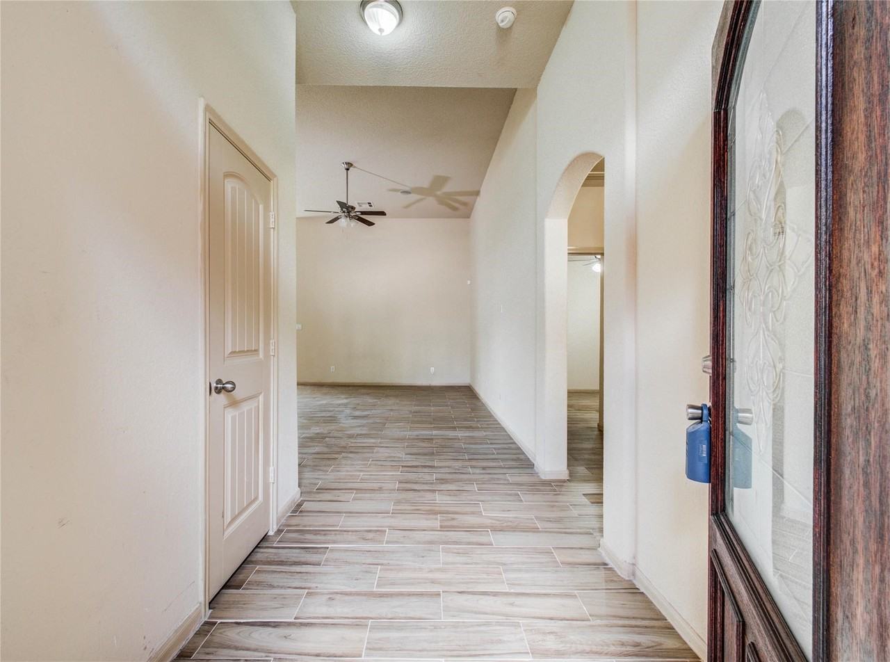 22411 Albee Dr #22411 - Photo 5 of 25