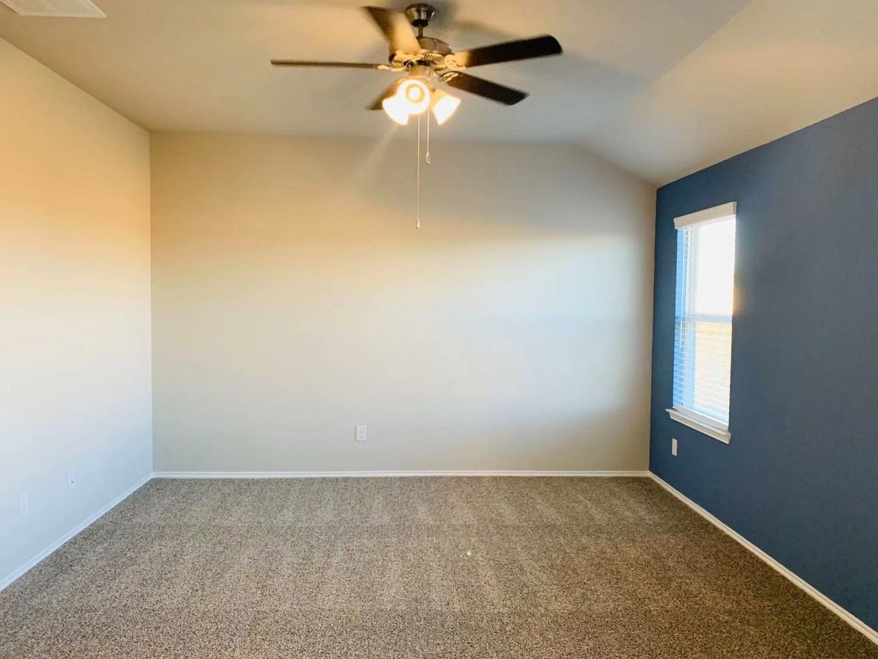 22730 Busalla Trl #22730 - Photo 5 of 10