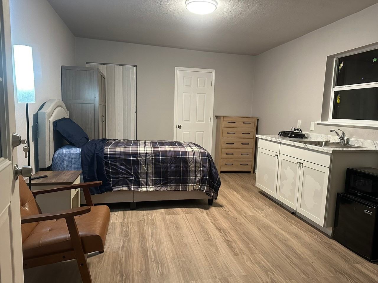 10811 Cranbrook Rd #10811 - Photo 3 of 10