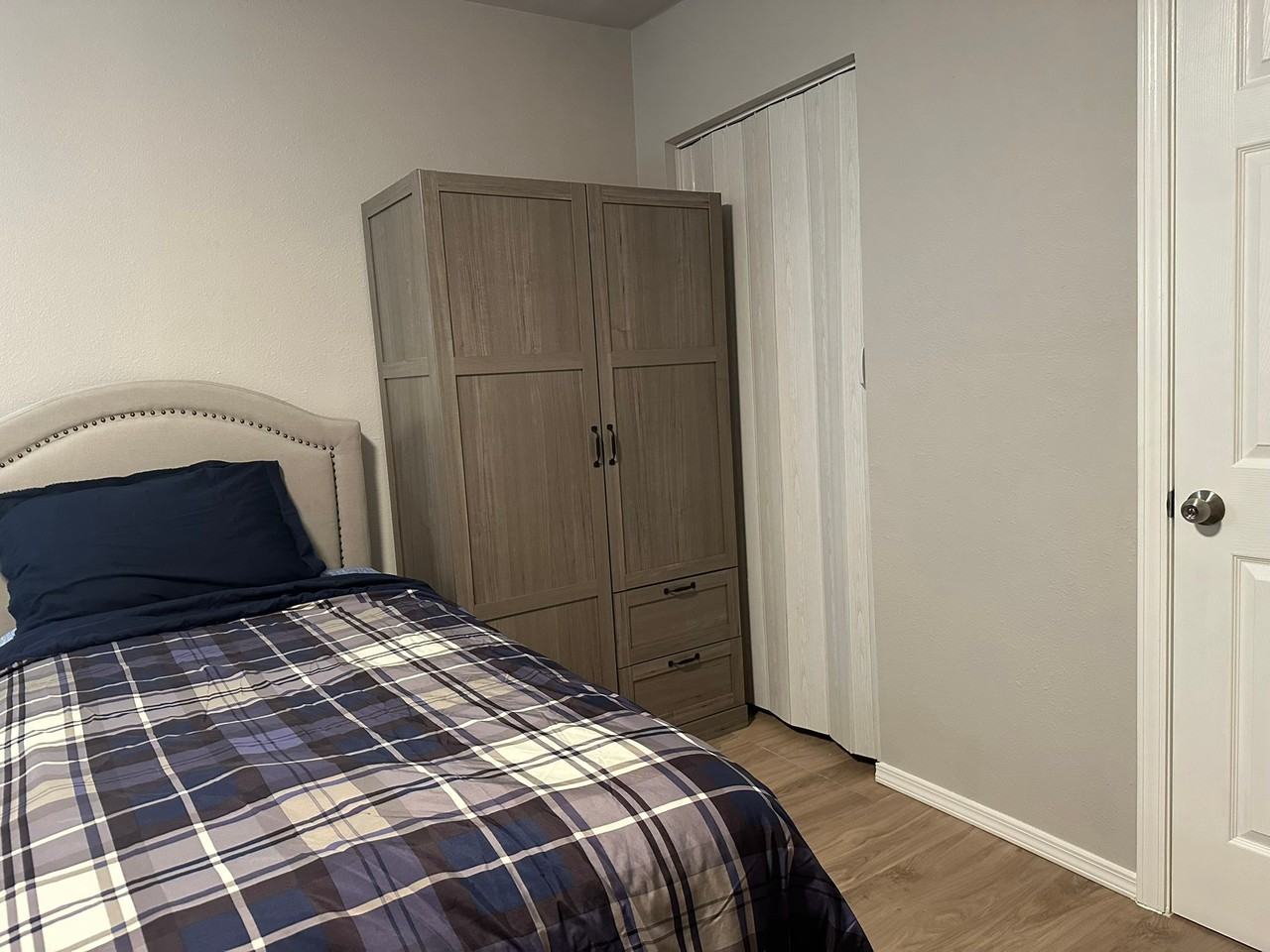 10811 Cranbrook Rd #10811 - Photo 4 of 10