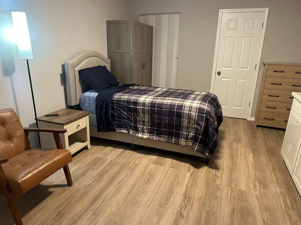 10811 Cranbrook Rd #10811 - Photo 7 of 10