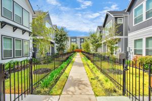 featured image of 752 Strawberry Pines Ct #752