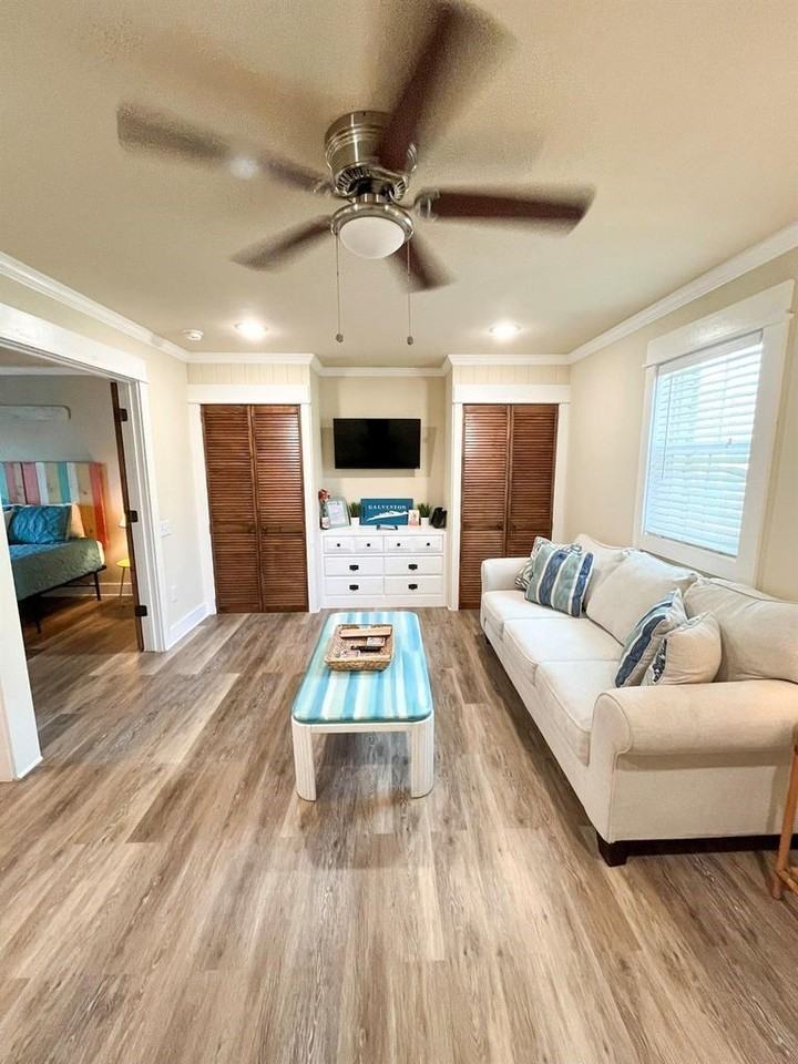 1820 Avenue O 1/2 #1820-8 - Photo 5 of 15