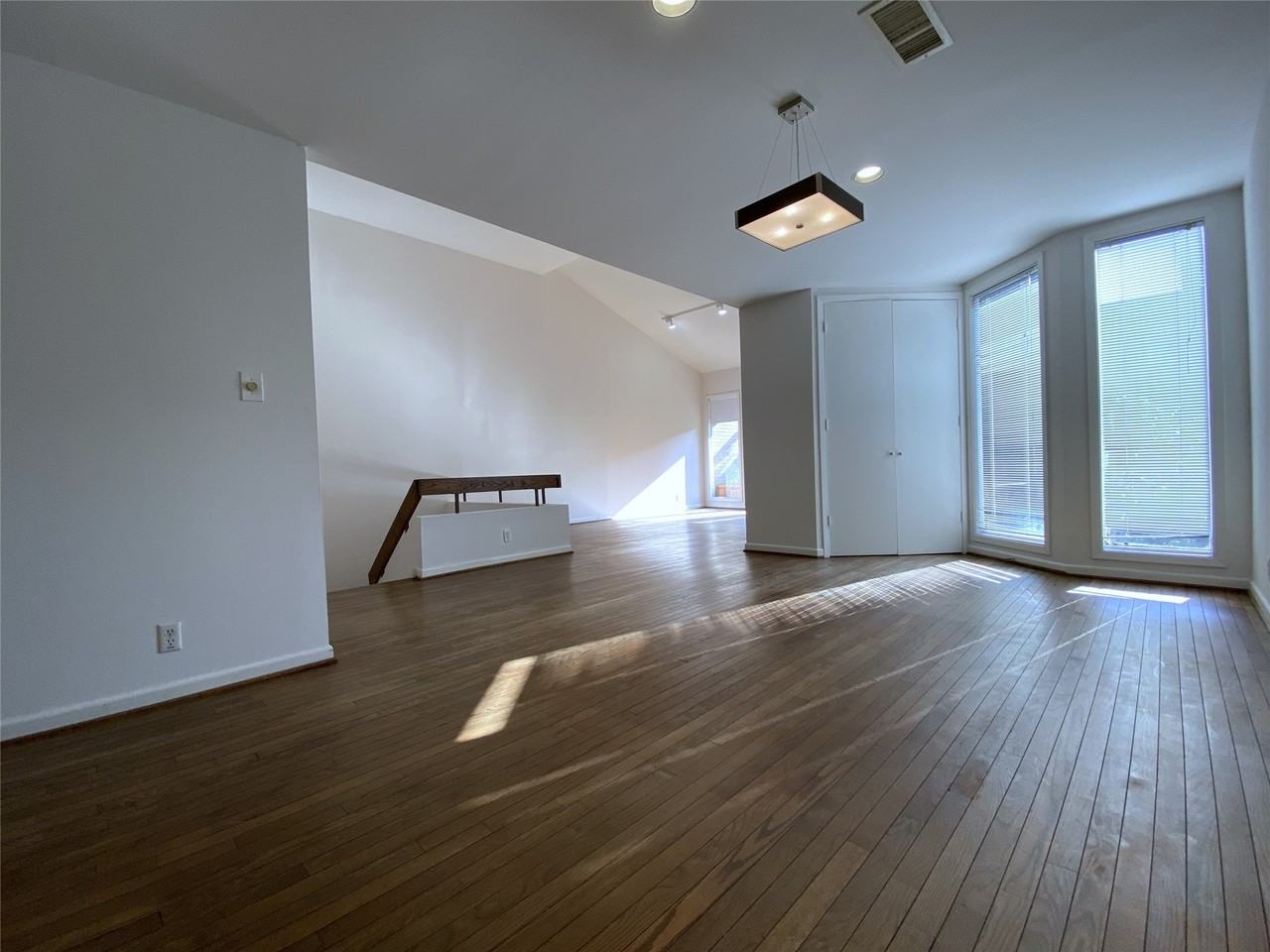 5003 Yoakum Blvd #5003 - Photo 6 of 30