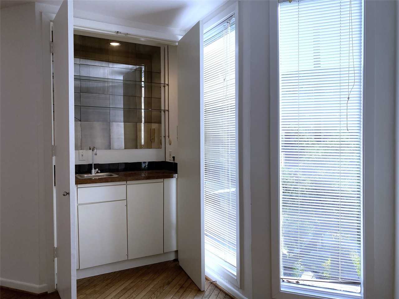 5003 Yoakum Blvd #5003 - Photo 7 of 30