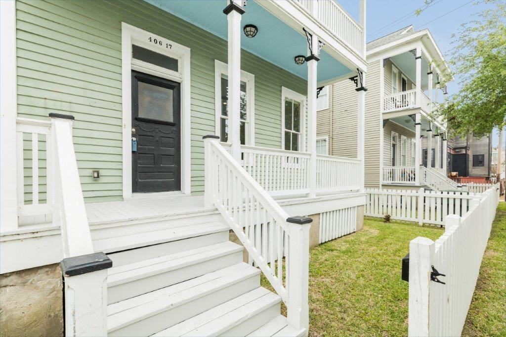 406 17th St #406 - Photo 2 of 11