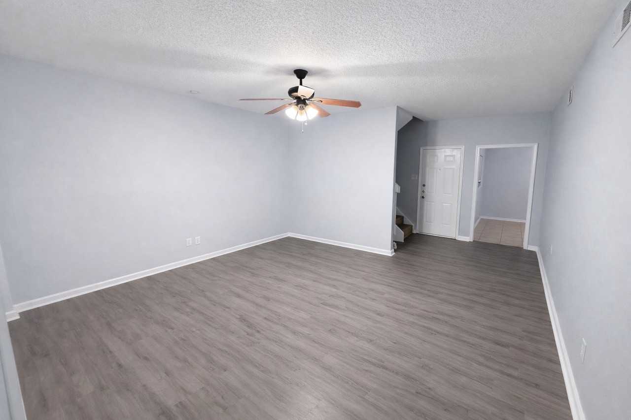 800 N San Jacinto St