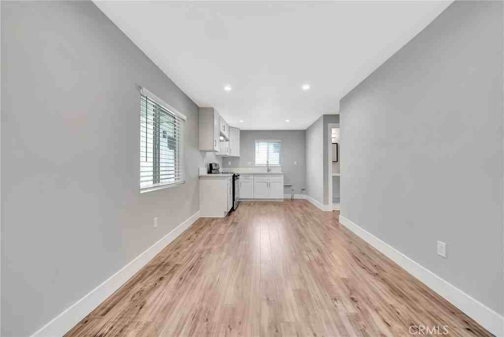 7958 Amestoy Ave #7958 - Photo 6 of 10