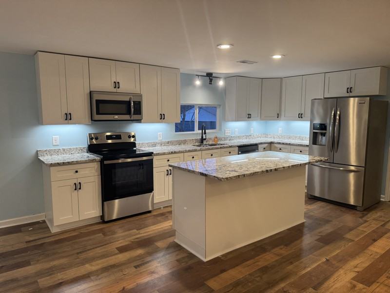 330 Fountain Head Rd - Photo 3 of 10