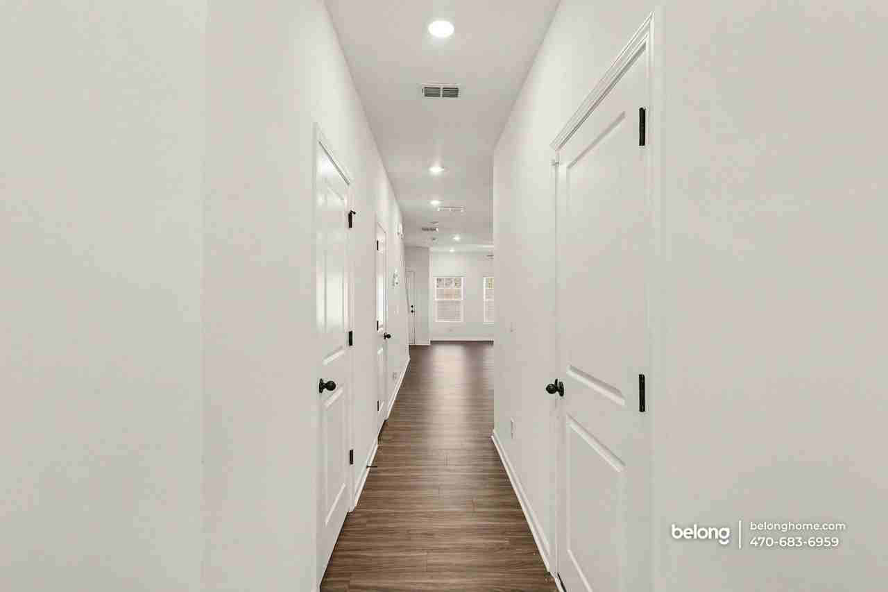 4430 Ryan St - Photo 2 of 27