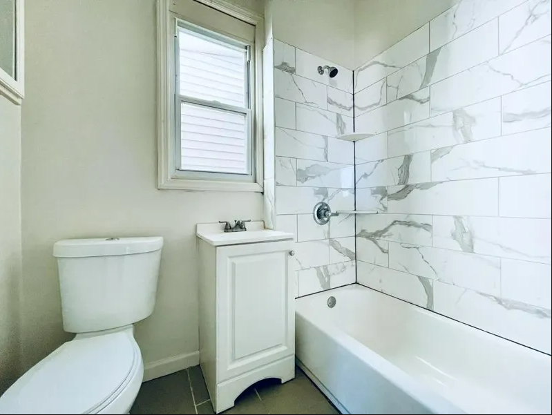 166 Lexington Ave #2R - Photo 2 of 5