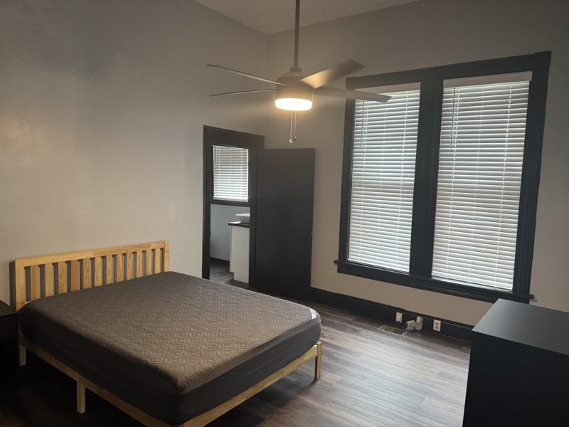 126 Montgomery St #3 - Photo 3 of 10