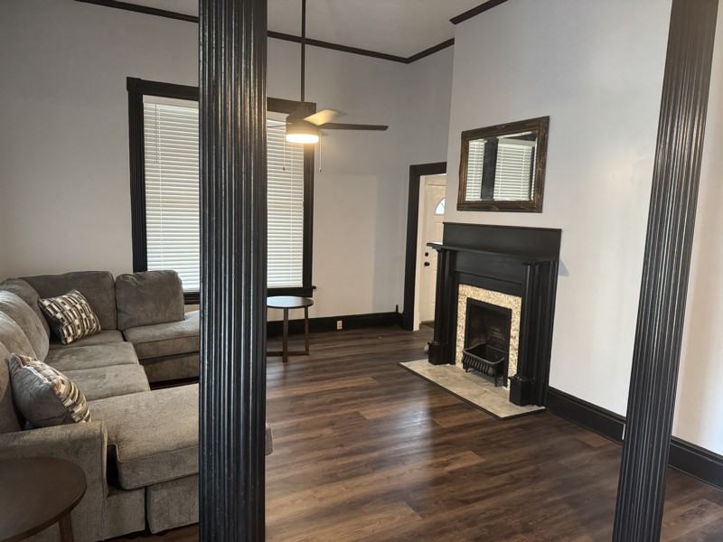 126 Montgomery St #3 - Photo 7 of 10