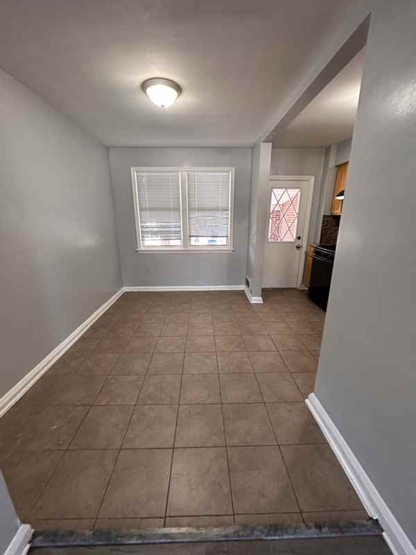 6911 Gough St - Photo 6 of 21