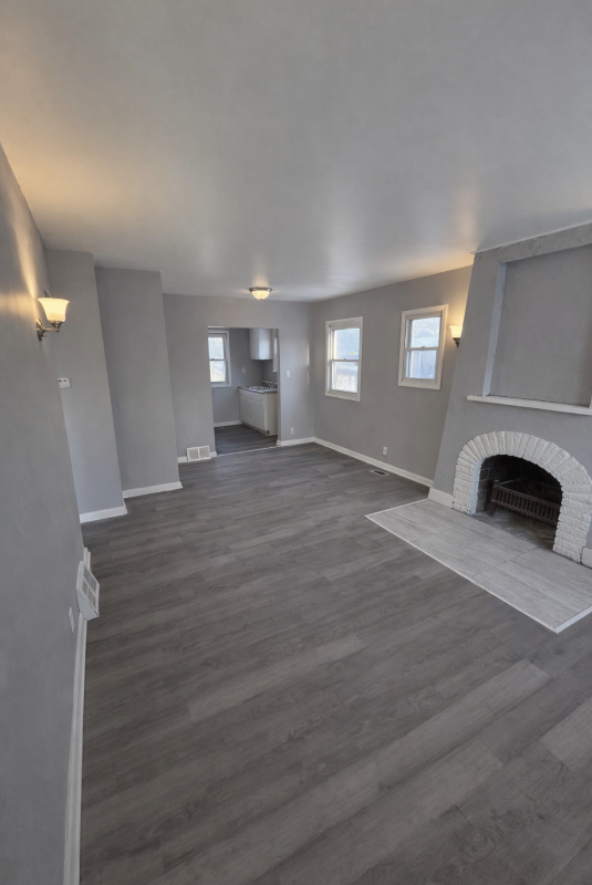 722 Frank St - Photo 3 of 7