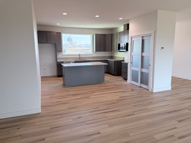 14812 2nd St Ne - Photo 2 of 10