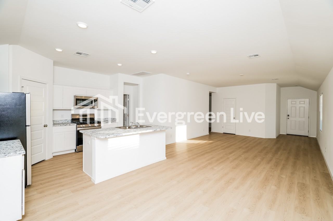 8611 E 164th Ct S - Photo 4 of 16