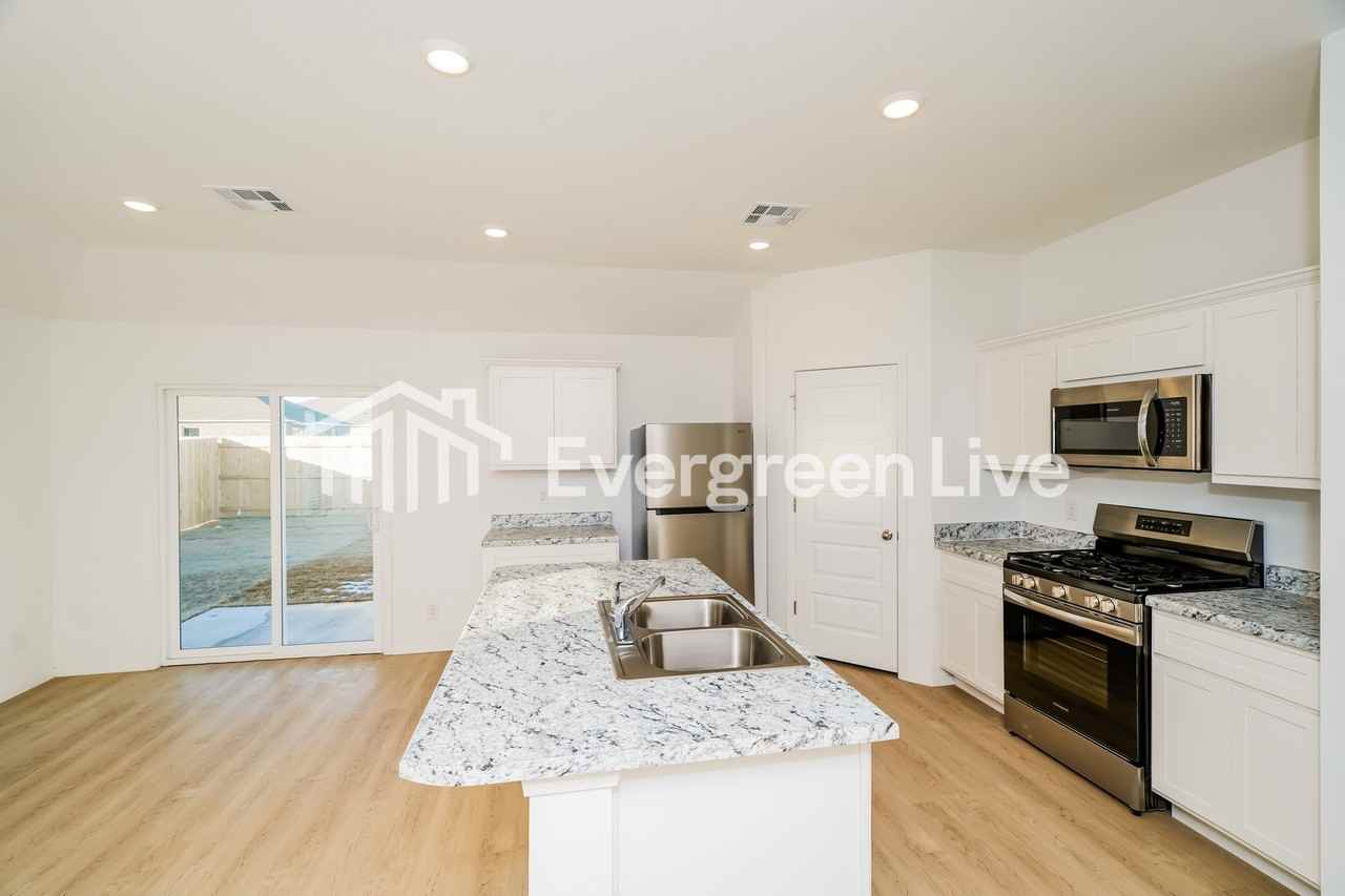 8611 E 164th Ct S - Photo 7 of 16