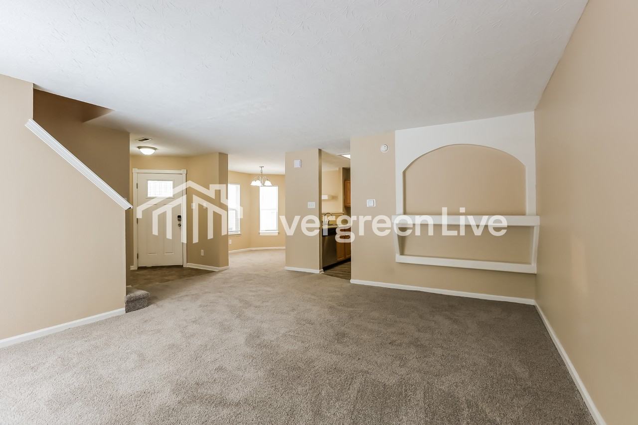 6770 Stanhope Way - Photo 2 of 15