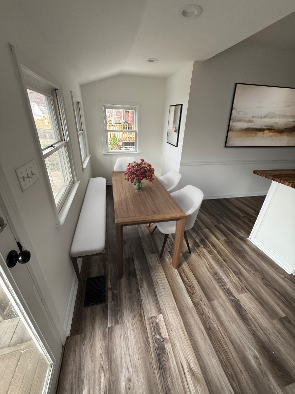 2416 Sherry Rd - Photo 4 of 9