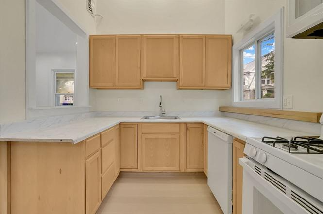 140 Wait St - Photo 2 of 14