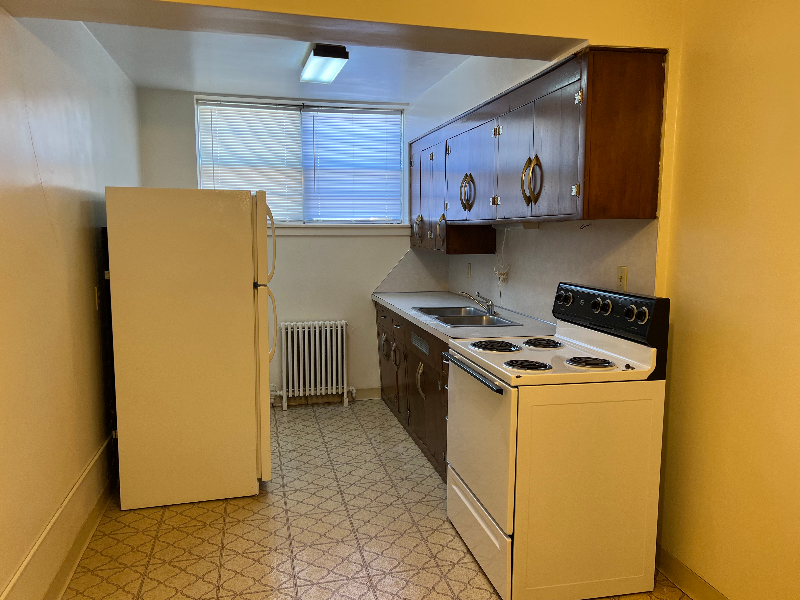 1510 Larpenteur Ave W #10 - Photo 5 of 8