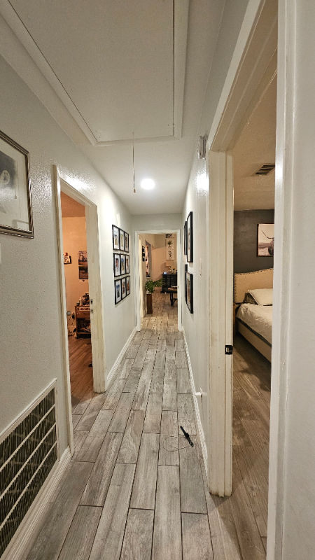 1605 N Hollow Dr - Photo 4 of 12