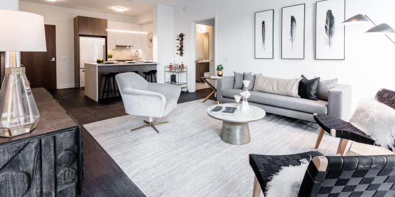 958 W Altgeld St - Photo 2 of 11