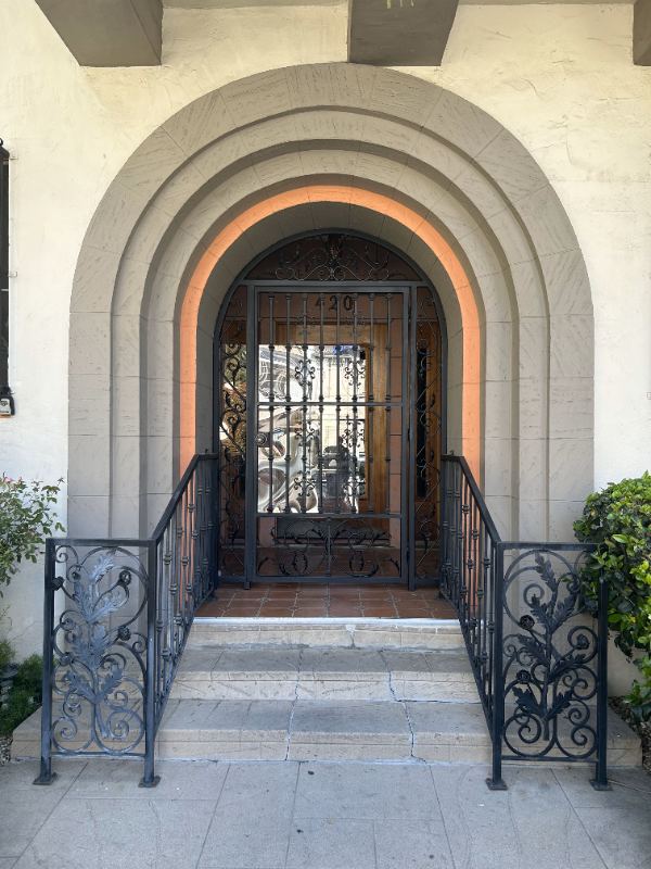 420 S Detroit St #3 - Photo 2 of 20