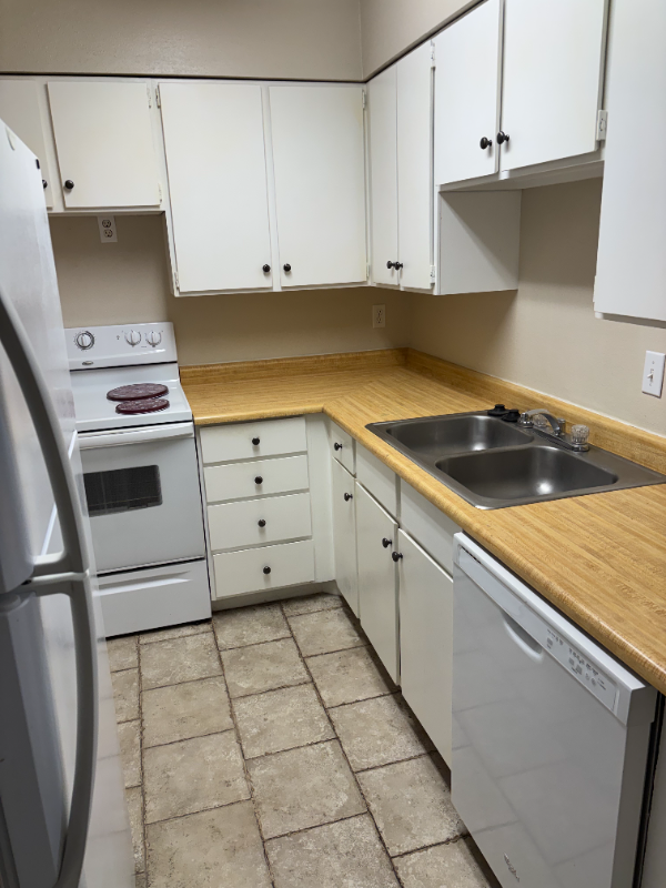 31 Eastsouth Orchard Creek Village - Photo 5 of 8