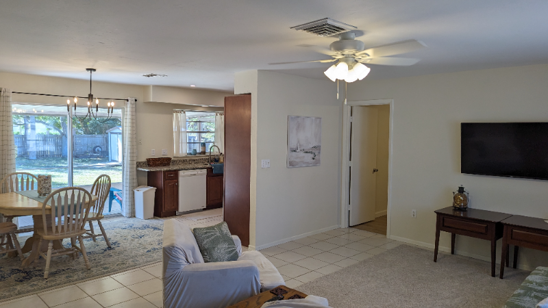 617 Indiana Ave - Photo 3 of 20