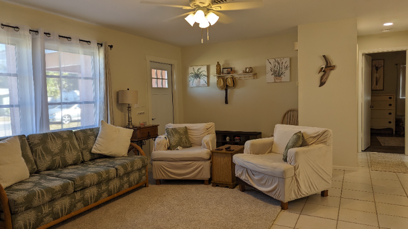 617 Indiana Ave - Photo 6 of 20