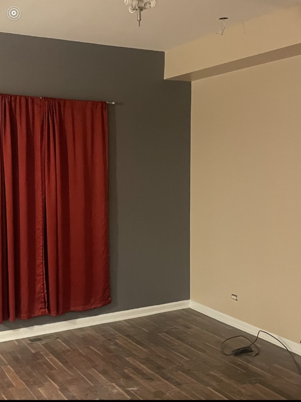 7208 S South Chicago Ave - Photo 2 of 10