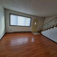 featured image of 1224 E 3rd St #4