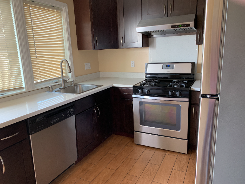 600 Wesley Ave #A - Photo 7 of 8