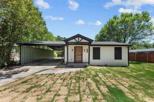 842 E Laramie Ln - Photo 1 of 1