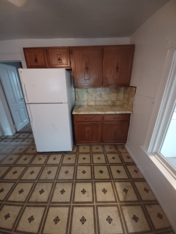 403 Eldon St - Photo 6 of 14