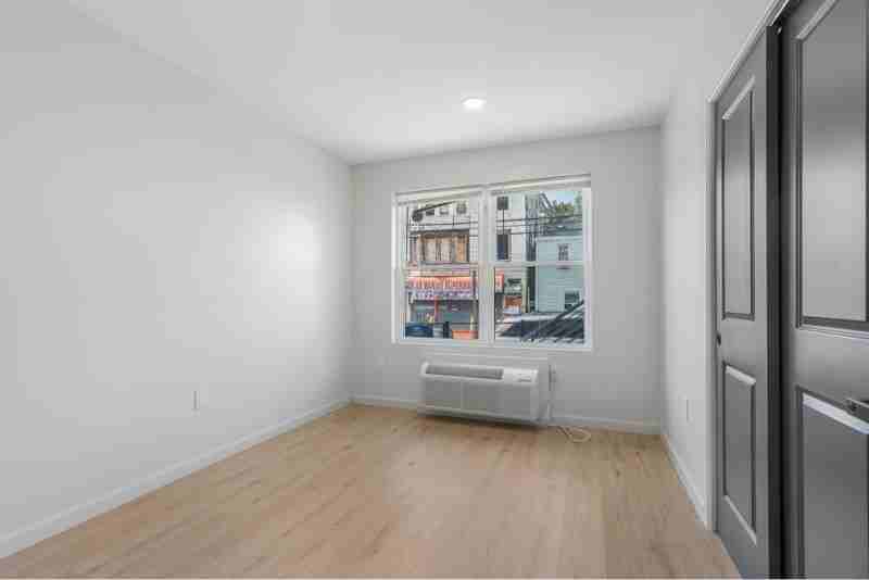 86 Nth St, Paterson Nj. #1 - Photo 6 of 12