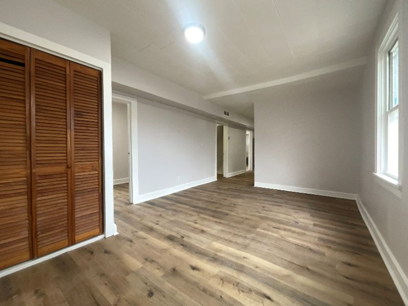 4628 Oakley Ave - Photo 2 of 13