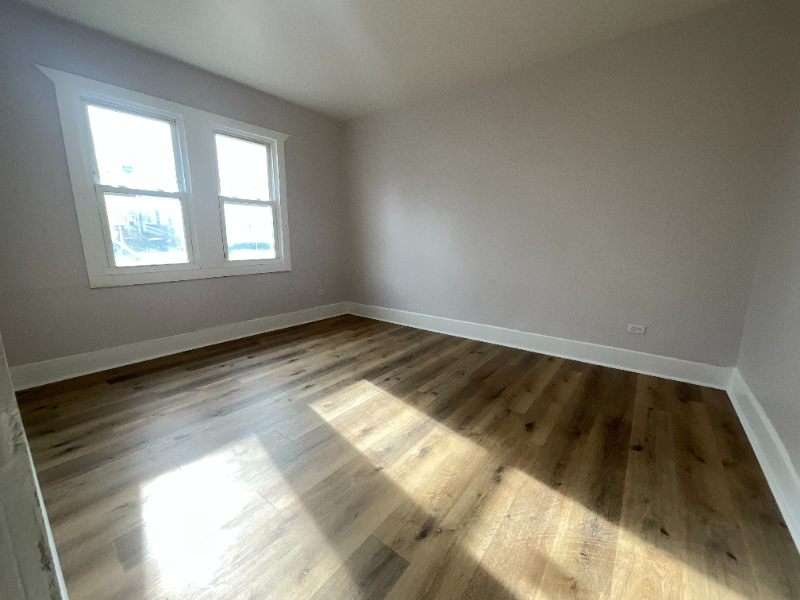 4628 Oakley Ave - Photo 6 of 13