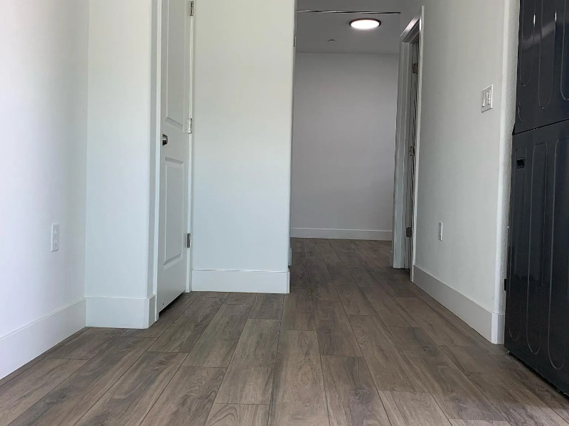 2817 Penrose Ln - Photo 7 of 11