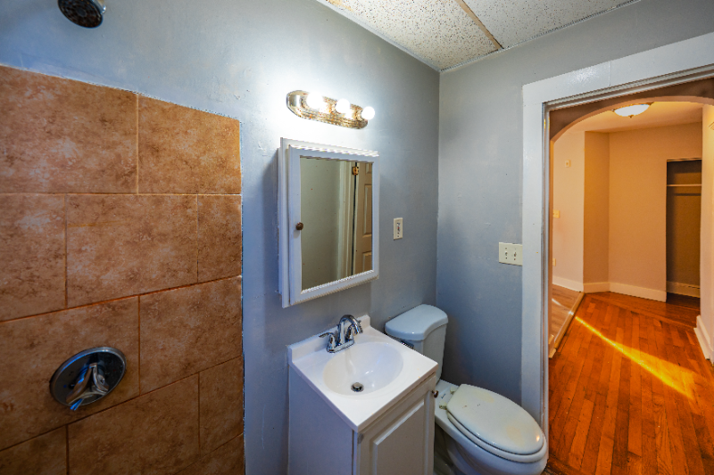 22 Warren St #14 - Photo 4 of 13