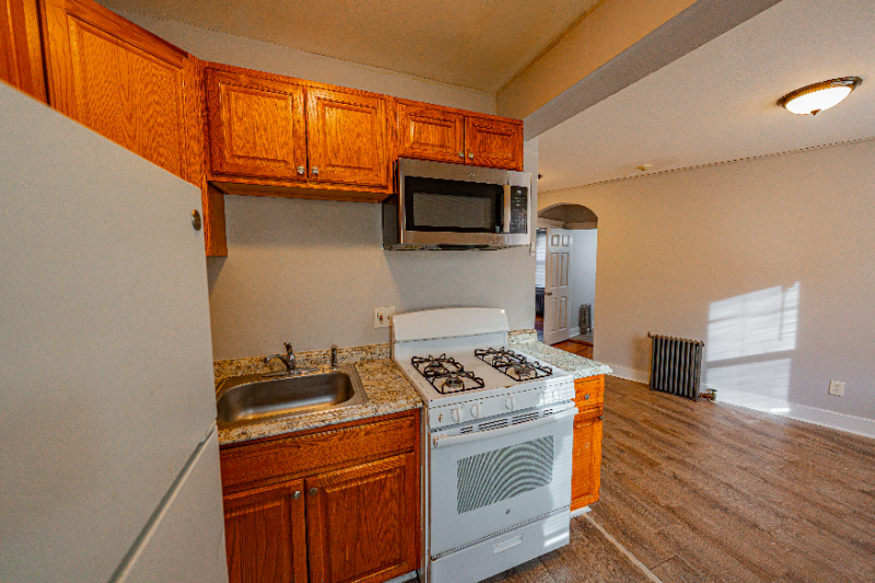 22 Warren St #14 - Photo 7 of 13