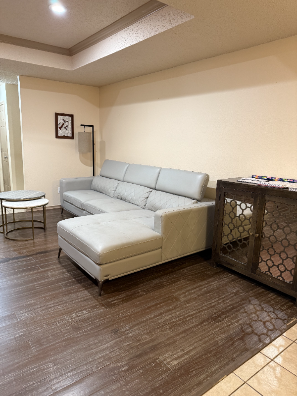 6305 Courtside Dr - Photo 2 of 4