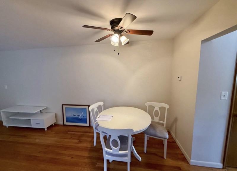 16461 Emilie Ave #4B - Photo 7 of 10