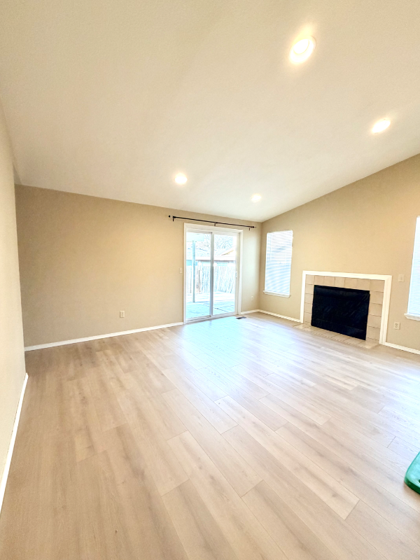 4221 N Esten Pl - Photo 6 of 13