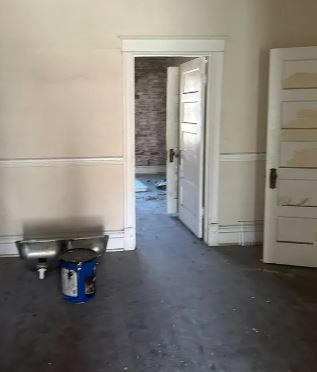 1333 Walton Ave - Photo 2 of 7