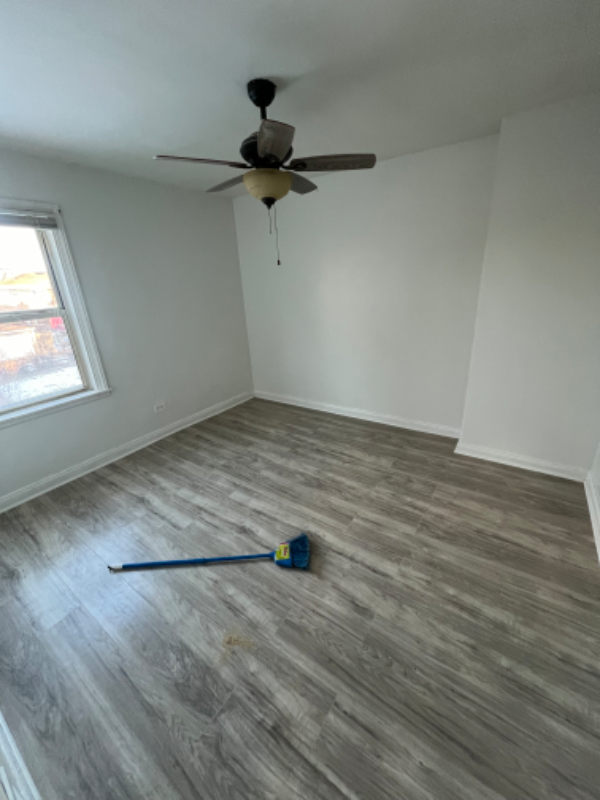 1322 W 110th St - Photo 4 of 6